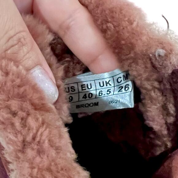 NEW Cougar Broom Suede Genuine Lambswool Waterproof Winter Boot - Picture 9 of 9